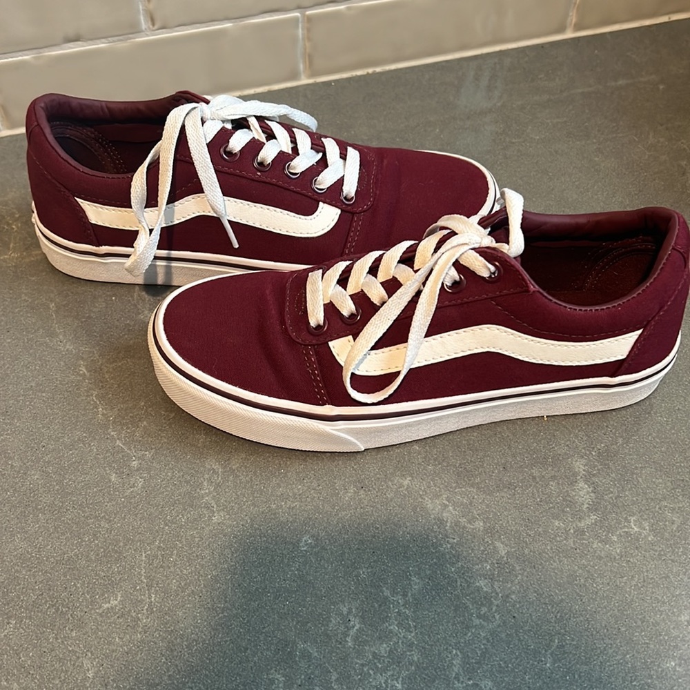 Vans - Picture 2 of 3